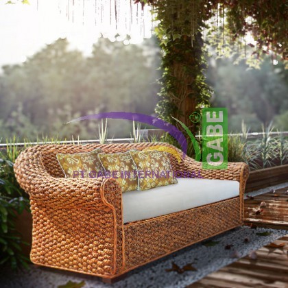 Sofa Classic Water Hyacinth Curve